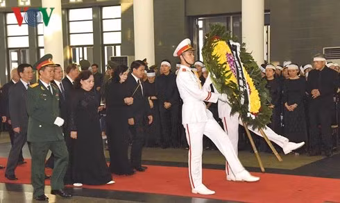 Truc tiep: Le vieng nguyen Tong Bi thu Do Muoi-Hinh-37