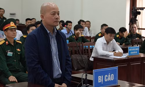 Vi sao Ut “troc” duoc dai dien VKS de nghi giam an?-Hinh-2