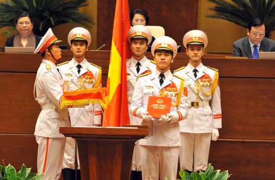 Tuong thuat truc tiep Le tuyen the nham chuc cua Chu tich nuoc tu 15 gio chieu nay