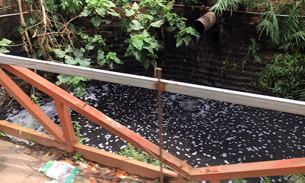 Kinh hai nuoc thai den ngom xa truc tiep ra moi truong o La Phu