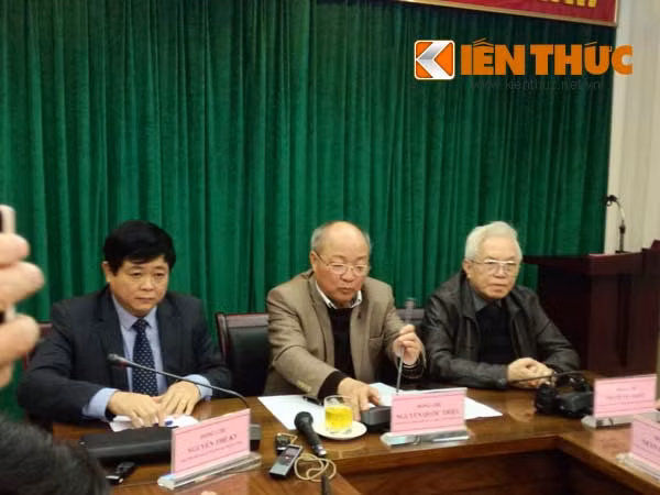 Truc tiep hop bao ve suc khoe ong Nguyen Ba Thanh