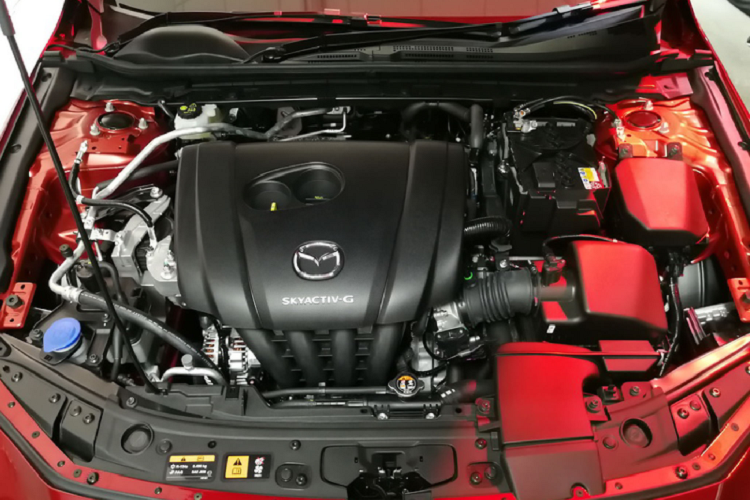 Bước sang thế hệ mới, Mazda3 đã chuyển sang sử dụng nền tảng khung gầm SkyActiv-Vehicle mới nhẹ hơn, cứng hơn và an toàn hơn ‘’người tiền nhiệm’’.