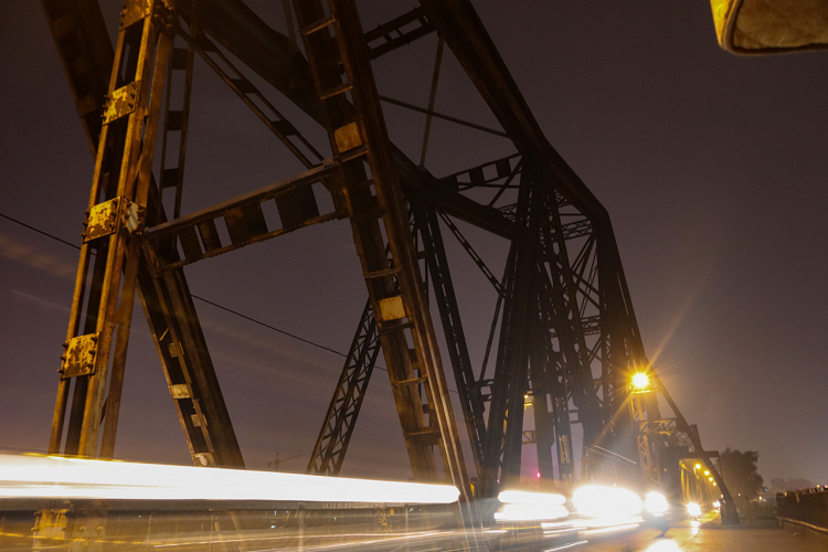 4. Lấy nét, lưu ảnh nhanh, chụp thiếu sáng tốt, khử noise hiệu quả, chống rung ấn tượng