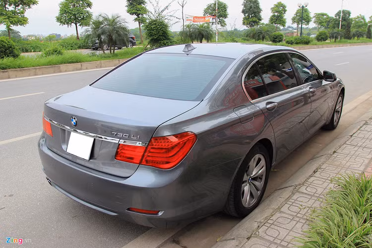 Đây là thế hệ thứ 5 của dòng xe BMW Series 7, được công bố lần đầu tiên vào năm 2008. Xe có 4 mã hiệu F01, F02, F03, F04, tương ứng với các cấu hình kích thước, trọng lượng và động cơ khác nhau.