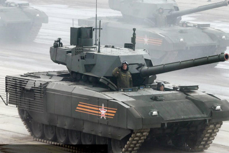 Armata Universal Combat Platform. Mẫu xe tăng tương lai của Nga được trang bị động cơ diesel ChTZ 12H360, công suất trên 1.500 mã lực, hộp số tự động 16 cấp, trọng lượng 48 tấn, tốc độ hành trình lên tới 90 km/h – nhanh nhất trong số các mẫu xe tăng hiện nay.