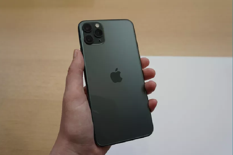 Dan Trung Quoc thi nhau “dim hang” iPhone 11, nhung van muon mua-Hinh-5