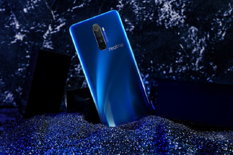 Realme là thương hiệu con của Oppo, hướng đến phân khúc smartphone từ giá rẻ đến tầm trung. Realme X2 Pro mới là chiếc di động cao cấp đầu tiên của hãng. 