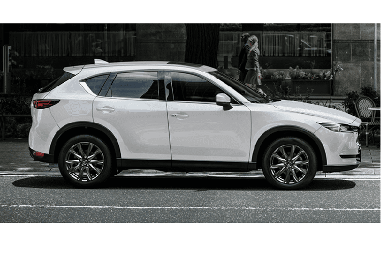 Về an toàn, Mazda CX-5 2019 tại Thái Lan được trang bị hệ thống i-Activsense với camera 360 độ và tính năng hỗ trợ dừng tự động. Cuối cùng là công nghệ điều hướng mô-men xoắn nâng cấp G-Vectoring Control Plus. Tại thị trường Thái Lan, Mazda CX-5 2019 có tổng cộng 6 bản trang bị với giá dao động 1,3 - 1,85 triệu Baht (khoảng 999 triệu đến 1,4 tỷ đồng).