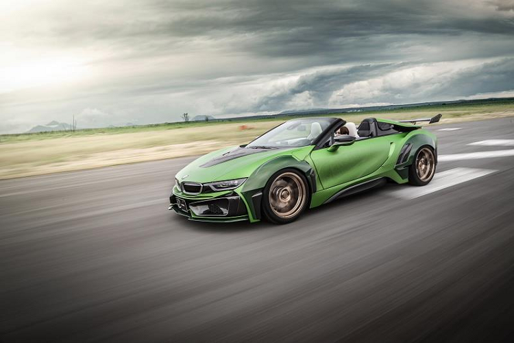 i8 Roadster E.N.ARMY EDITION vẫn giữ nguyên động cơ tiêu chuẩn.