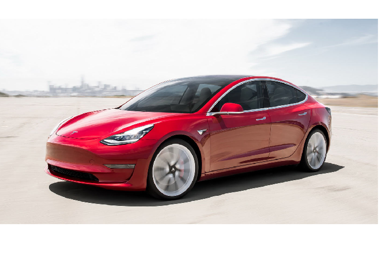 Tesla Model 3 cũng được xem là mẫu xe điện nhiều tiềm năng cho giải thưởng Car of the Year 2020.