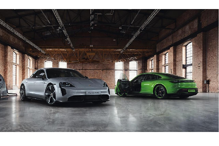 Năm vừa rồi, mẫu xe chiến thắng European Car of the Year là chiếc Jaguar I-Pace. Mẫu xe này cũng thắng luôn giải World Car of the Year.