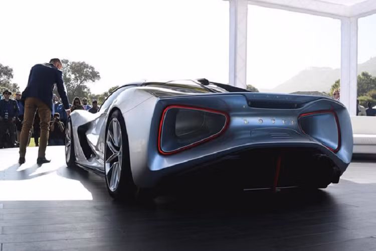 Lotus cho biết đã tập trung nguồn lực rất lớn cho Evija. Siêu xe đánh dấu sự trở lại của Lotus trên thị trường siêu xe hypercar. 