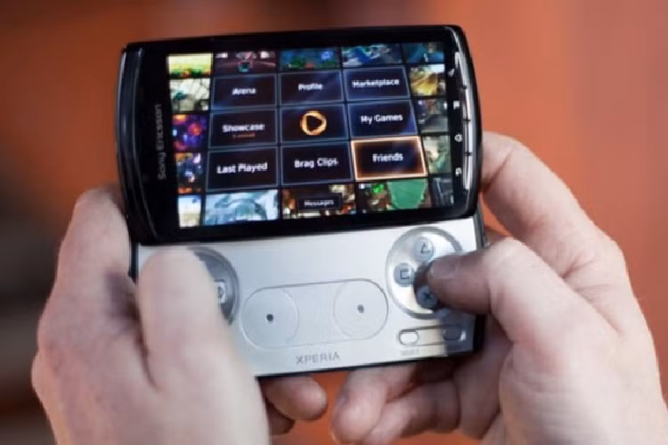 Dien thoai Xperia Play, cu “game over” dau don cua Sony-Hinh-6