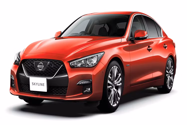  Nissan Skyline 2019 mới (còn được gọi là Infiniti Q50) bản nâng cấp vừa được ra mắt. Bên cạnh những thay đổi đáng chú ý ở kiểu dáng, chiếc xe này cũng được trang bị công nghệ tự lái ProPILOT 2.0 mới. Skyline facelift 2019 sẽ được bán tại Nhật Bản vào cuối mùa thu này.