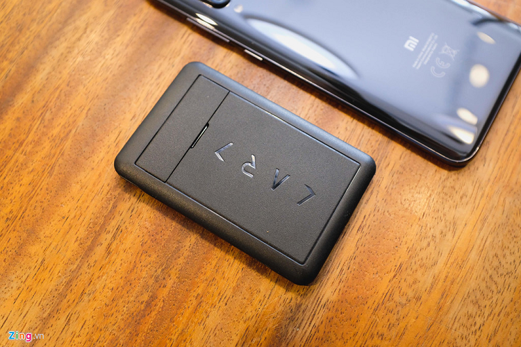 Hiện thẻ sinh tồn công nghệ Kable Card được bán tại Việt Nam với giá 1,3 triệu đồng. Với mức giá này, nó chỉ dành cho người dùng có nhu cầu di chuyển nhiều.