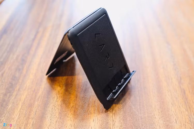 Những thứ trên đủ để phục vụ cho nhu cầu truyền dữ liệu, sạc cho các thiết bị thông dụng ngày này, từ Android đến iOS. Tuy vậy, các thiết bị cũ sử dụng mini USB sẽ không thể dùng bộ thiết bị này. 