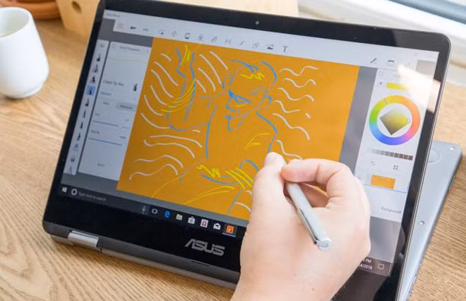 Asus Vivobook Flip (13,9 triệu đồng) - Máy sở hữu thiết kế độc đáo với khả năng xoay gập 360 độ. Bên cạnh đó, người dùng có thể sử dụng thiết bị tương tự một chiếc máy tính bảng cỡ lớn. Asus Vivobook Flip cũng có trọng lượng tương đối nhẹ với 1,5 kg, thuận tiện cho việc di chuyển. Máy được tích hợp ổ cứng SSD 256 GB tốc độ cao, tuy nhiên lại không đi kèm với ổ cứng HDD. Người dùng sẽ phải lắp thêm nếu có nhu cầu lưu trữ nhiều. 