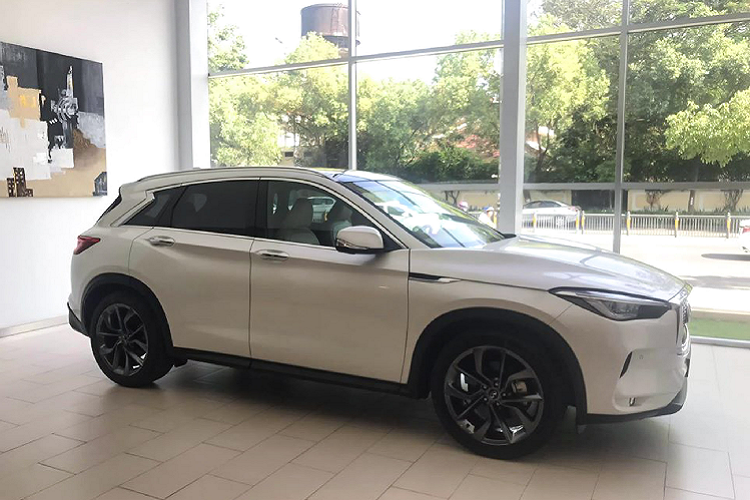 Tại thị trường Mỹ, Infiniti tự tin bảo hành hệ thống truyền động cho QX50 lên đến 6 năm hoặc 70.000 dặm bên cạnh bảo hành cơ bản 4 năm/60.000 dặm (tùy theo điều kiện nào đến trước).