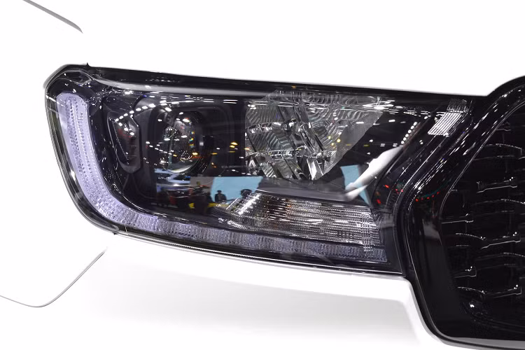 Tại Úc, giá xe Ford Everest Sport 2020 động cơ dầu tăng áp 3.2L bán ra từ 62.290 AUD (tương đương 991 triệu đồng).