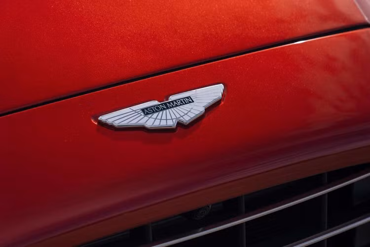 Theo kế hoạch, quá trình sản xuất xe SUV DBX sẽ bắt đầu vào quý II năm 2020 với số lượng nhân công ban đầu là 600 người. Khi đạt sản lượng tối đa, con số này sẽ tăng lên thành 750 công nhân.