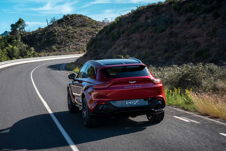 “Khánh thành St Athan là một cột mốc quan trọng đối với dự án DBX cũng như kế hoạch phát triển dài hạn của công ty. Chúng tôi luôn kỳ vọng phát triển trở thành một thương hiệu xe sang toàn cầu với sự hiện diện và dấu ấn tại tất cả các phân khúc chính trên thị trường ô tô,” trích lời tuyên bố của Palmer trong lễ khánh thành nhà máy.