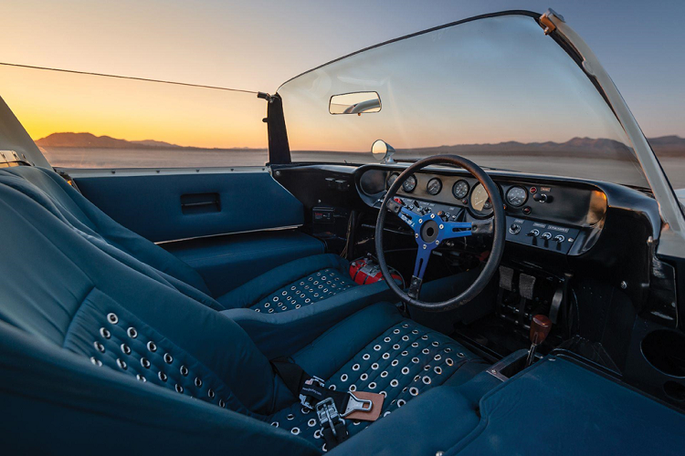 Vào năm 1965, siêu xe này được tay đua F1 Jim Clark sử dụng trong giải đua ôtô công thức 1 Mỹ tại Watkins Glen, Mỹ.