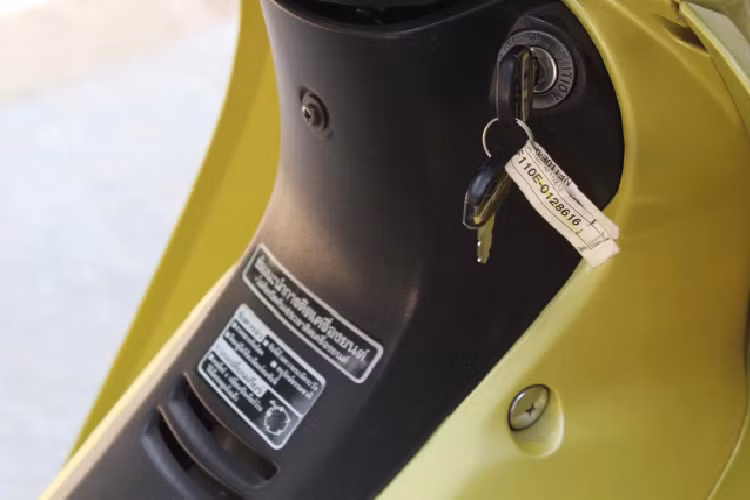 Tuy không phải là mẫu xe có giá bán cao nhất trên thị trường vào những năm 1997-1999, nhưng Honda Wave Thái là niềm ao ước đối với nhiều người tiêu dùng Việt.