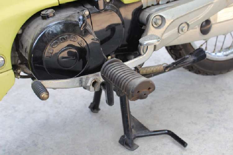 Khi xe đạp vẫn là phương tiện đi lại chủ yếu ở nông thôn, thì việc được ngồi trên một chiếc Honda Wave là niềm tự hào của nhiều thanh niên.