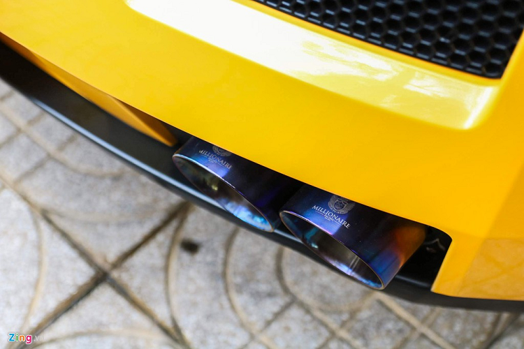 Sau khi tái xuất, chiếc Gallardo được độ lại hệ thống ống xả Millionaire Racing VIP Viola Edition Titanium Exhaust. Theo tìm hiểu của Zing.vn, hệ thống ống xả là hàng đặt riêng cho chiếc Gallardo này, có giá gần 4.000 USD. Với chất liệu titan, hệ thống ống xả mới cho ra âm thanh uy lực hơn cho khối động cơ V10.