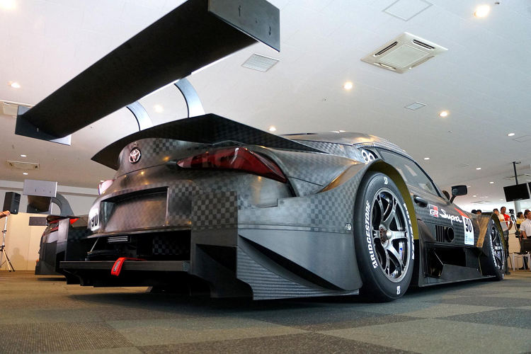 Sau sự ra mắt của phiên bản concept tại Tokyo Auto Salon, đến nay chiếc Supra GT500 được chính thức ra mắt với danh hiệu chiếc xe mới nhất và mạnh nhất của Toyota từ trước tới giờ. 