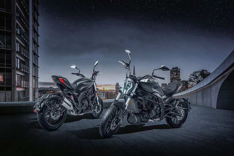 Giá xe Benelli 502C 2019 bán lẻ đề xuất là 166 triệu đồng.