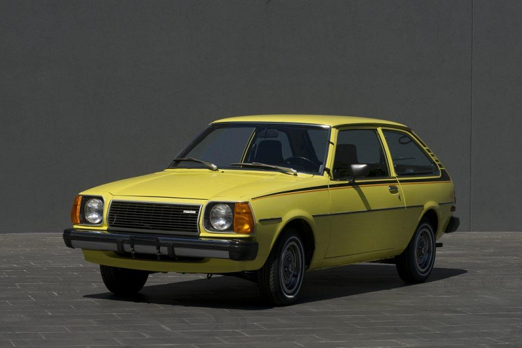 Năm 1977, Mazda mang mẫu GLC (Great Little Car) đến thị trường Bắc Mỹ. Được thiết kế trong chỉ 18 tháng, Mazda GLC sở hữu động cơ 1.3L mạnh 53 mã lực, đi kèm hệ dẫn động cầu sau. GLC có cả phiên bản hatchback và wagon. Chính GLC đã đặt nền tảng cho những mẫu xe cỡ nhỏ tại thị trường Mỹ, để thành công tiếp tục đến với 323, Protege và Mazda3 sau này. 