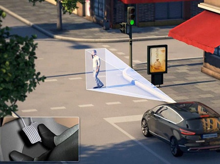 Khi không có cảnh báo, hệ thống sẽ tự động phanh với một phần hoặc toàn bộ lực.