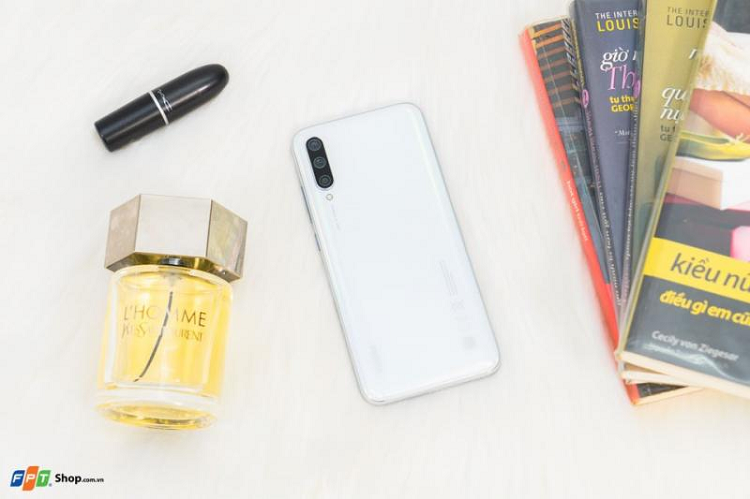 Xiaomi Mi A3 dung chip Snapdragon 665 gia khoang 3 trieu dong