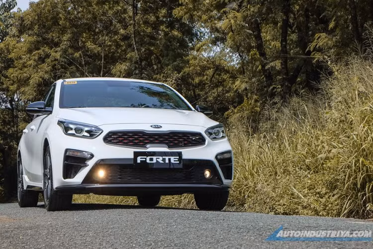 Khối động cơ này mạnh hơn nhiều so với 2 loại động cơ 1.6L và 2.0L hút khí tự nhiên, cho ra công suất tương ứng 128 và 159 mã lực đang bán ra tại Việt Nam.