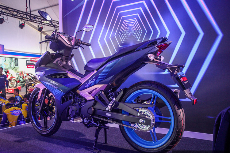 Yamaha Y15ZR còn được biết đến với tên gọi Yamaha Exciter 150 tại thị trường Việt Nam. Xe nặng 117 kg, trang bị động cơ SOHC, 149,7 cc, xy-lanh đơn, công suất tối đa 15,4 mã lực tại 8.500 vòng/phút và mô-men xoắn cực đại 13,8 Nm tại 7.000 vòng/phút.