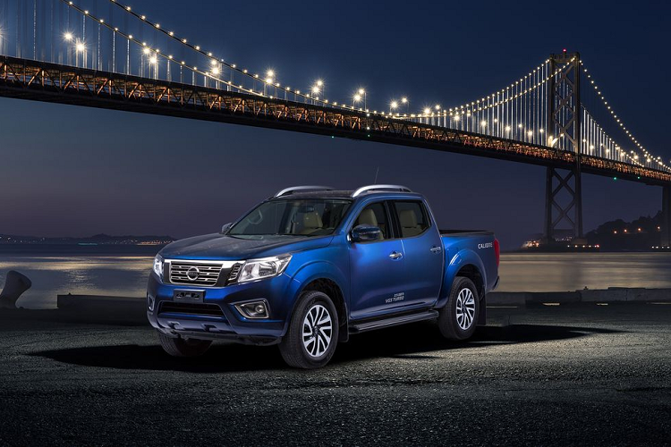 So với các phiên bản khác, bộ đôi phiên bản VL A-IVI và SL A-IVI sở hữu nhiều nâng cấp đáng giá, có thể kể đến như Hệ thống camara quan sát xung quanh xe, Hệ thống 7 túi khí an toàn, Móc ghế trẻ em ISOfix cho phiên bản Nissan Navara VL A-IVI mới; Camera lùi cho phiên bản Nissan Navara SL A-IVI và Màn hình giải trí cảm ứng (AVN) được trang bị cho cả 2 phiên bản.