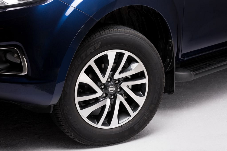 Diện mạo mới cùng sự gia tăng về công nghệ trên các phiên bản Nissan Navara A-IVI thể hiện cam kết của Nissan Việt Nam và TCIE Việt Nam về việc không ngừng mang đến cho khách hàng những sản phẩm mới với chất lượng vượt trội.