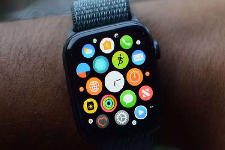 Vi sao dong ho thong minh Apple Watch khong “chet”?