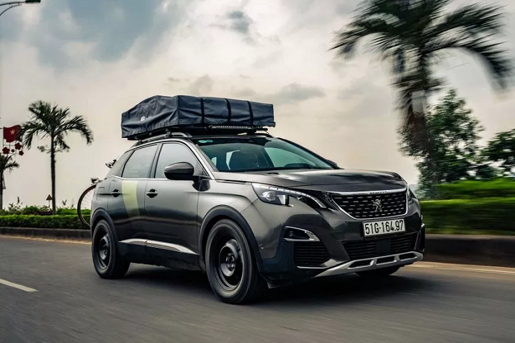 Trước thử thách đó, chiếc Peugeot 3008 đặc biệt này đã được nâng cấp nhẹ nhàng nhằm cải thiện khả năng vận hành để đáp ứng cho thử thách đi on-road và off-road này.