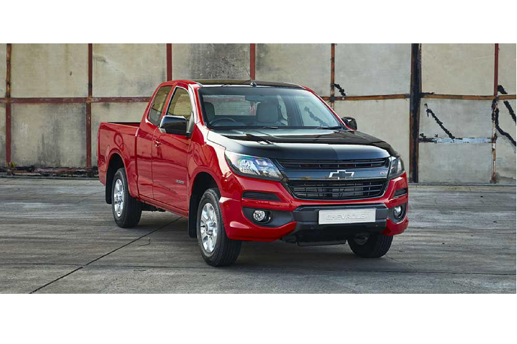 Bán tải Chevroleto Colorado RS không sử dụng động cơ dầu 2.8L Duramax mạnh mẽ, mà thay vào đó là động cơ dầu 2.5L tăng áp cho công suất tối đa 160 mã lực và mô-men xoắn cực đại 385Nm, dẫn động cầu sau (2WD) đi cùng với hộp số sàn 6 cấp (6MT) là lựa chọn duy nhất.