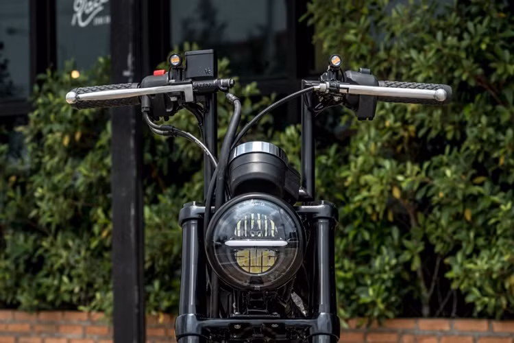 Bản độ Honda Monkey được hoàn thiện bằng các trang bị mới cao cấp và bắt mắt hơn hẳn so với xe zin.