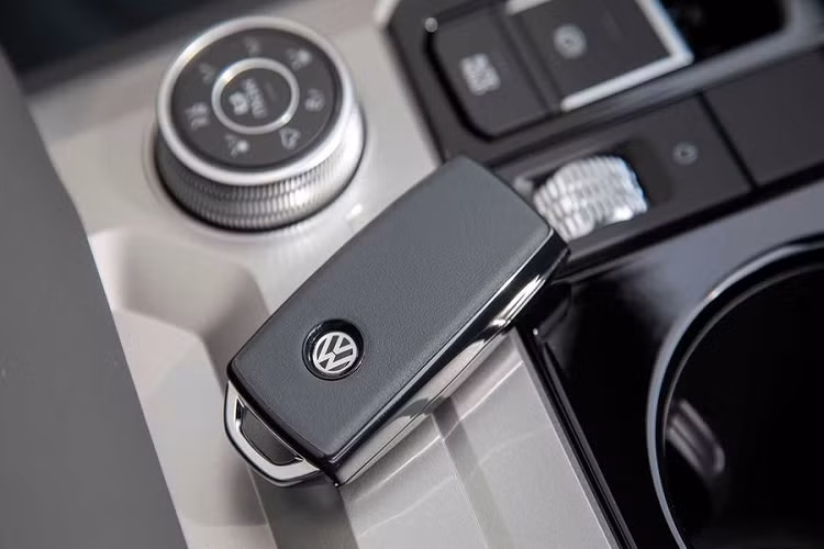 Chìa khóa xe thậm chí cũng được bọc da.