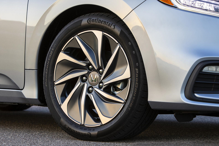 Mẫu sedan xanh của Honda được đánh giá cao về khả năng tiết kiệm nhiên liệu với mức tiêu thụ là 4,2 lít/100 km khi di chuyển trong thành phố, 4,8 lít/100 km trên đường cao tốc và 4,5 lít/100 km đối với chu trình kết hợp.