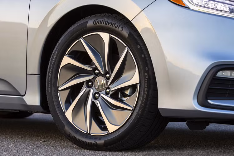 Mẫu sedan xanh của Honda được đánh giá cao về khả năng tiết kiệm nhiên liệu với mức tiêu thụ là 4,2 lít/100 km khi di chuyển trong thành phố, 4,8 lít/100 km trên đường cao tốc và 4,5 lít/100 km đối với chu trình kết hợp.