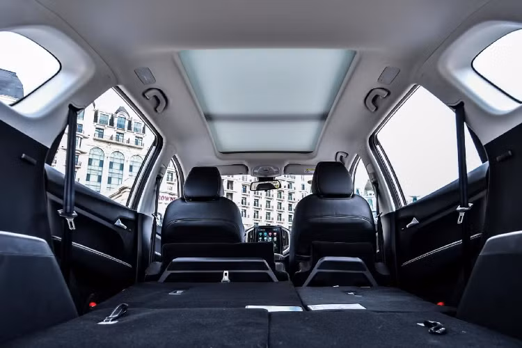 ‘’Trái tim’’ của Baojun 530 là động cơ 4 xy-lanh thẳng hàng (I4) dung tích 1.5L tăng áp cho công suất tối đa 143 mã lực tại 5.000 v/p và mô-men xoắn cực đại đạt 250Nm tại dải vòng tua 1.600 – 3.600 v/p.