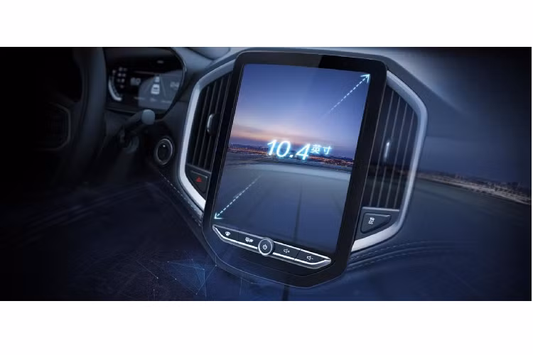 Về cơ bản, mẫu Chevrolet Captiva thế hệ mới đang bán tại Thái Lan hay một số quốc gia khác trong khu vực Đông Nam Á đang chia sẻ chung một nền tảng với mẫu Baojun 530 này. Về kích thước, Baojun 530 có chiều dài tổng thể 4.695 mm (184,8 in), chiều rộng 1.835 mm (72,2 in) và chiều cao 1.750 mm (68,9 in). Xe có chiều dài cơ sở 2.750 mm (108,3 in).