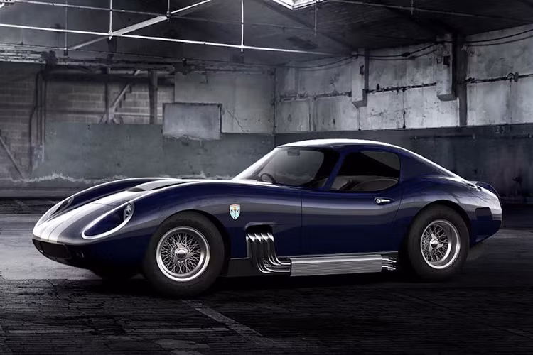 Vào tháng 3 năm nay, SCG đã hé lộ rằng hãng này đang phát triển một hệ thống hybrid dành cho xe đua tham dự WEC. Dù vậy, vẫn chưa rõ là SCG 007 có được trang bị hệ thống này hay không. Bất cứ đội đua nào có nhu cầu có thể liên hệ với SCG để đặt hàng phiên bản xe đua của SCG 007. Cũng theo một số nguồn tin, SCG sẽ sản xuất từ 20 đến 30 chiếc 007 phiên bản đường phố. Mức giá chính thức của hai sản phẩm này vẫn chưa được công bố.