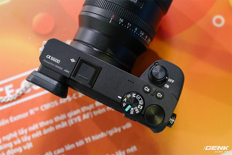 Tren tay may anh Sony A6600 moi gia 35,9 trieu dong-Hinh-6