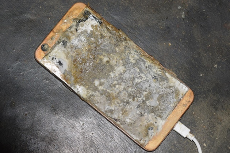 Thanh niên ở Quảng Ngãi tử vong vì điện thoại phát nổ khi sạc Thanh nien o Quang Ngai tu vong vi dien thoai phat no khi sac